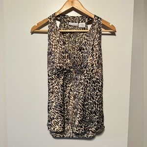 Worthington women’s giraffe patterned blouse top